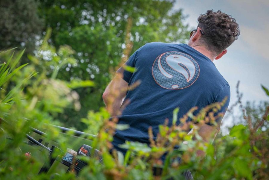 Guru Intersect Tee Navy - Image 3