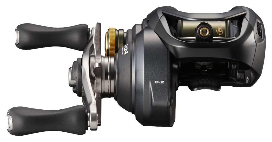 Shimano Curado BFS XG Right Hand Reel - Image 3