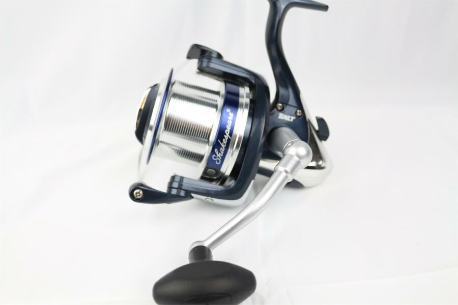 Shakespeare Salt Surf 80 Long Cast Reel - Image 2