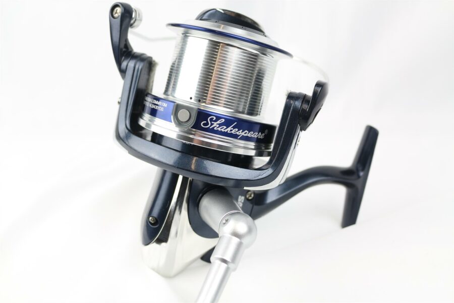 Shakespeare Salt Surf 80 Long Cast Reel - Image 3