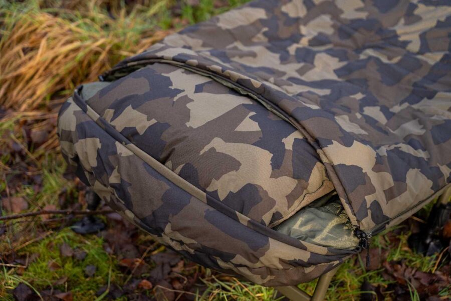 Avid Carp Revolve Sleeping Bag - All Sizes - Image 5